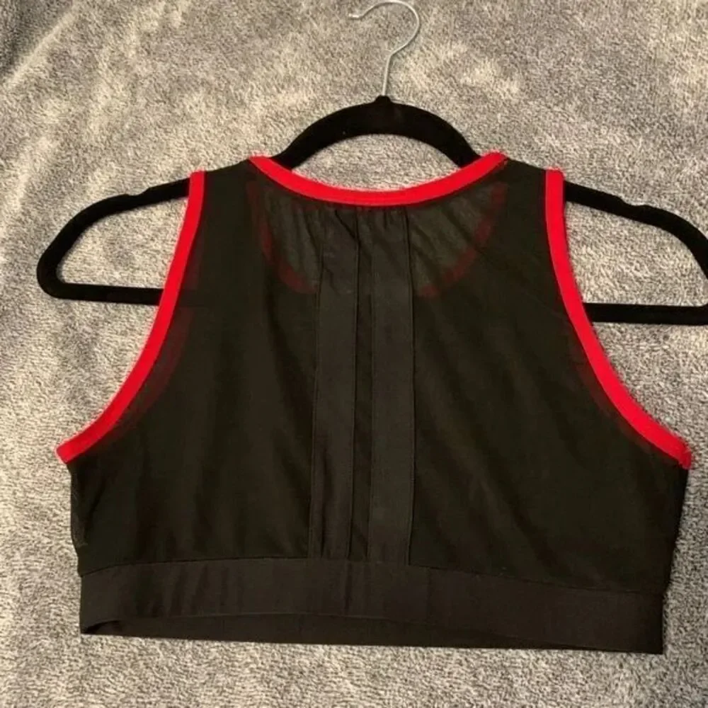 Gottex Sports Bra Women's Size Medium Black Red High Neck Medium Impact Wireless - Picture 2 of 2